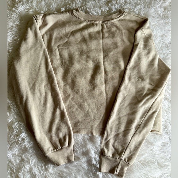 Disney Hocus Pocus Sweatshirt Crewneck Crop spell on you Sanderson Sisters Sz L - Picture 8 of 10